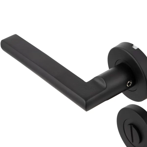 143920_23 CERR. EMB. MILANO BLACK B-40 BAÑO NEG. CJ-AP POLI