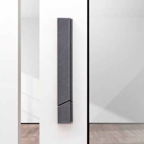 TIRADOR DELTA FLAP IZQUIERDO NEGRO