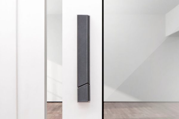 TIRADOR DELTA FLAP IZQUIERDO NEGRO